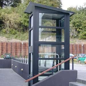 Plataforma vertical A28 Madrid